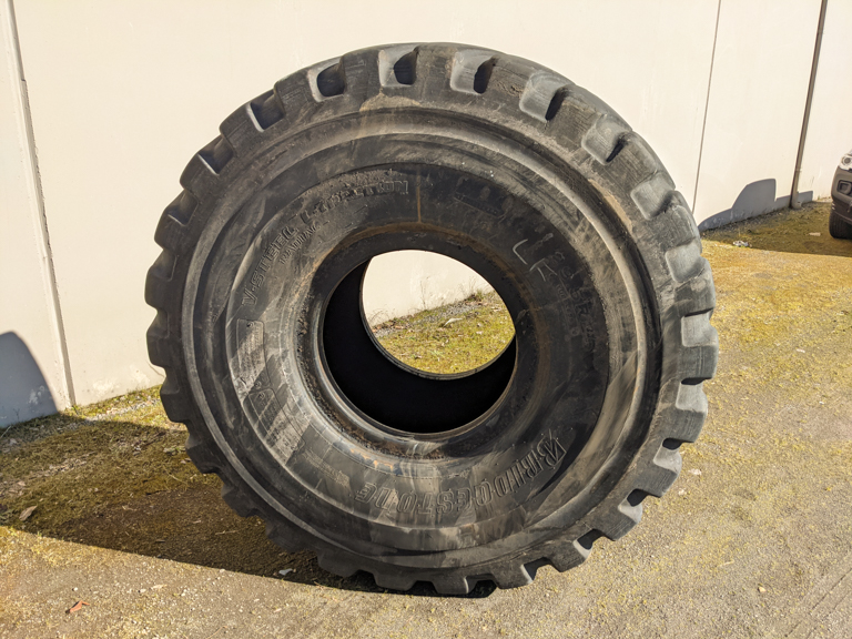 Used TIRE 70-0316 4